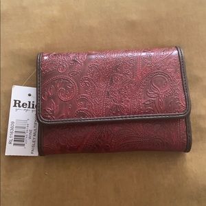 Wallet Relic by Fossil NWT